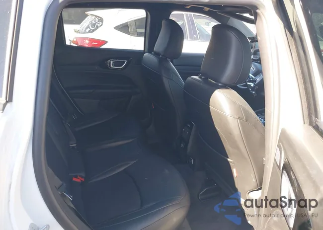 3C4NJDDN1PT505798: 43717693