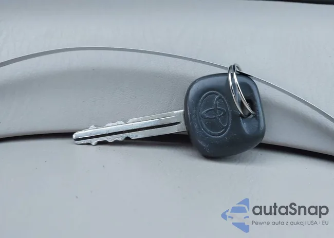 4T1BF28B82U263174: 43717758