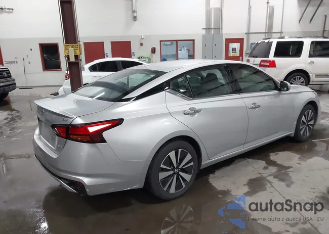 1N4BL4DW0LC168106: 43719056