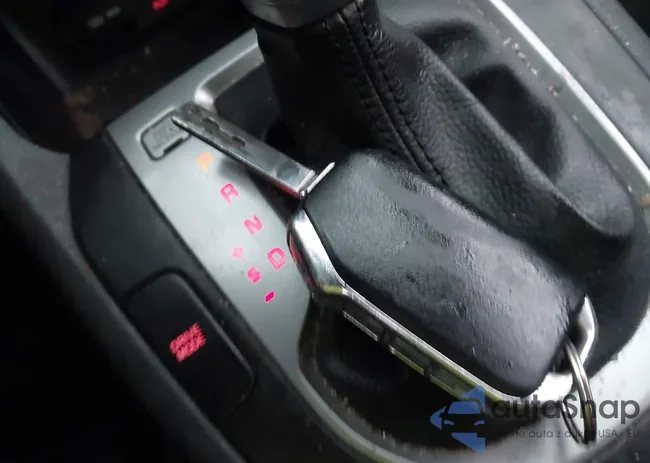 3KPF24AD4LE178650: 43719196