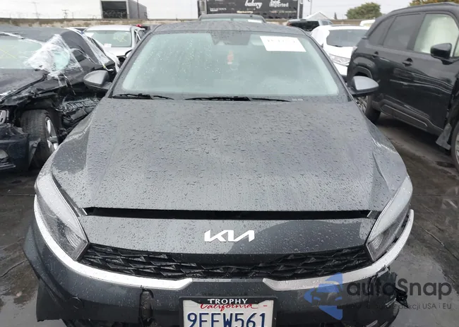 3KPF24AD1PE603862: 43719274