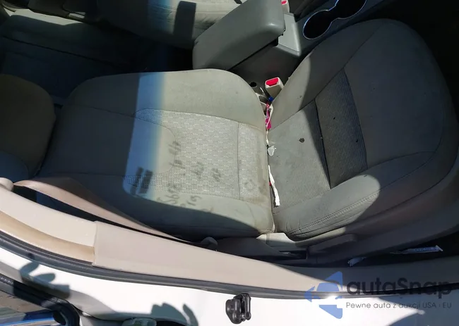 3FAHP0HA6AR424074: 43719312