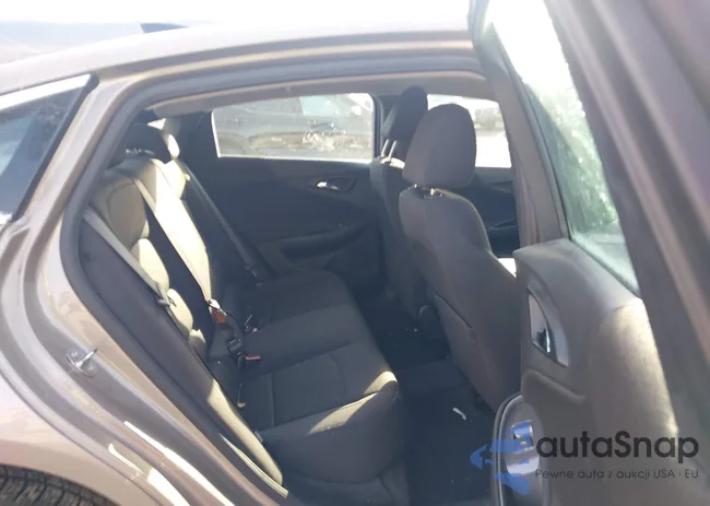 1G1ZB5ST5NF200925: 43719638