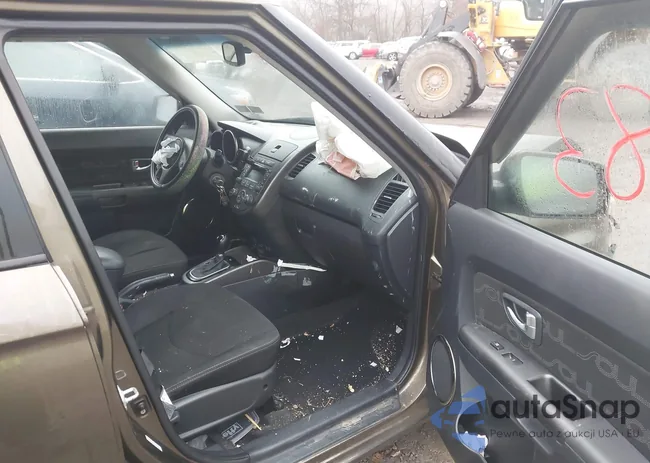 KNDJT2A61C7476828: 43718683