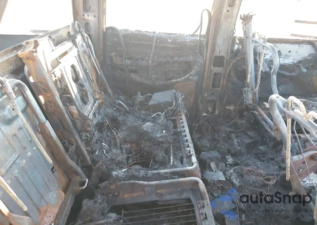 1GCHK23D86F227921: 43718779