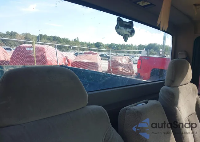 1GCEC14M8VZ108966: 43718962