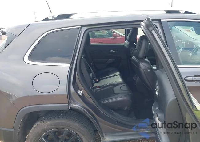 1C4PJLLB8KD370876: 43720089