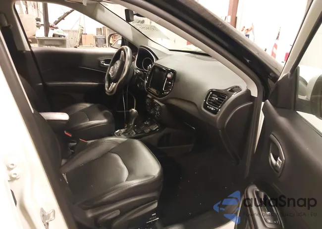 3C4NJDCB6KT787209: 43720251