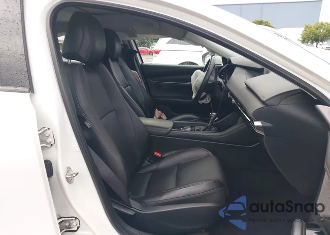 3MZBPAEM0KM101610: 43720257