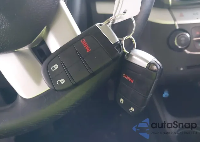 3C4PDCBB0HT545651: 43720386