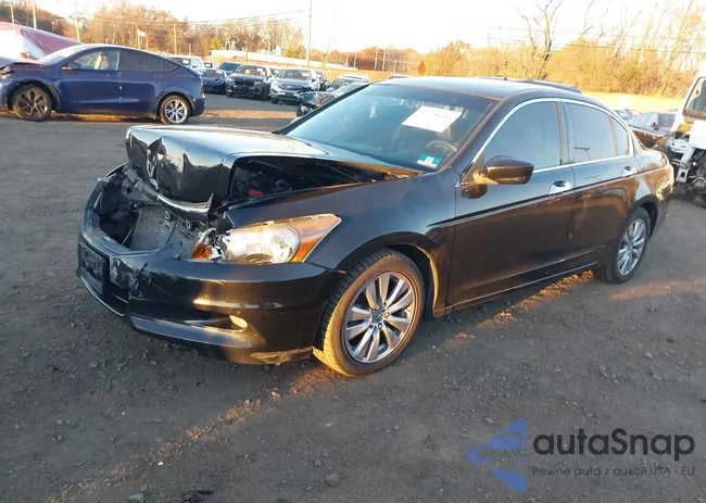 1HGCP3F83CA040953: 43720504