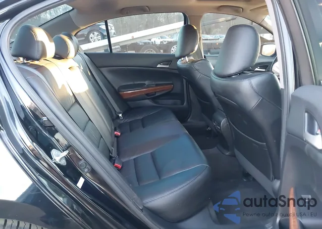 1HGCP3F83CA040953: 43720504