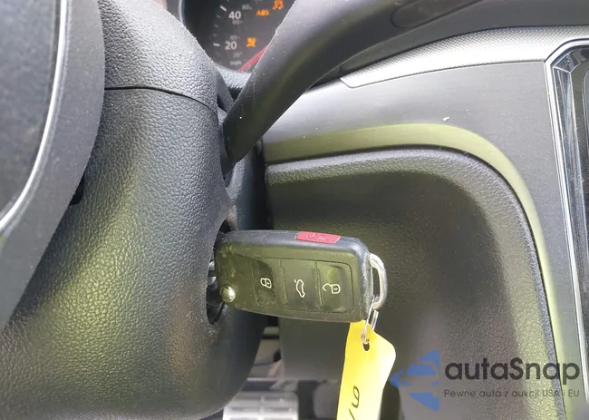 1VWDT7A31HC078353: 43719957