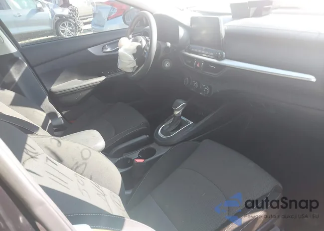 3KPF24ADXNE461055: 43721114