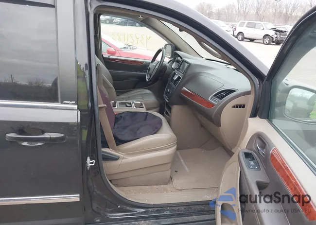 2C4RC1BG2ER219229: 43721183