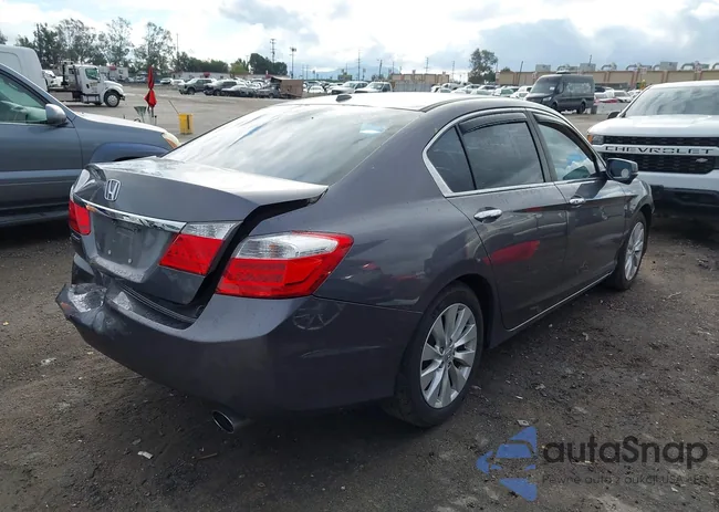 1HGCR2F89DA090858: 43721229