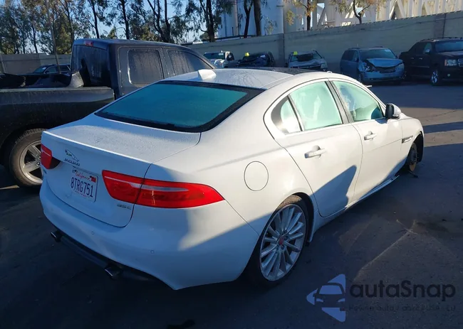 SAJAH4EV2JCP17140: 43721292