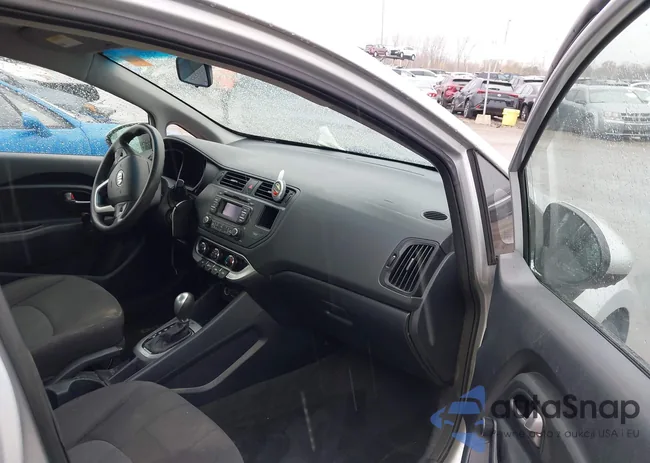 KNADM4A33F6496548: 43721341