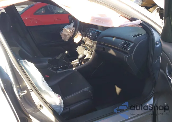 1HGCR2F56GA196047: 43721342