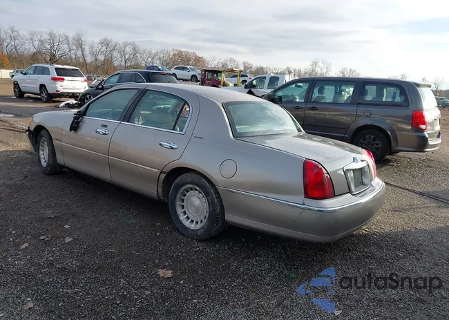 1LNHM81W7YY928809: 43721402