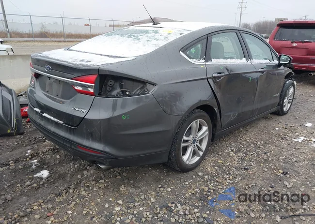 3FA6P0UU4JR271637: 43721427