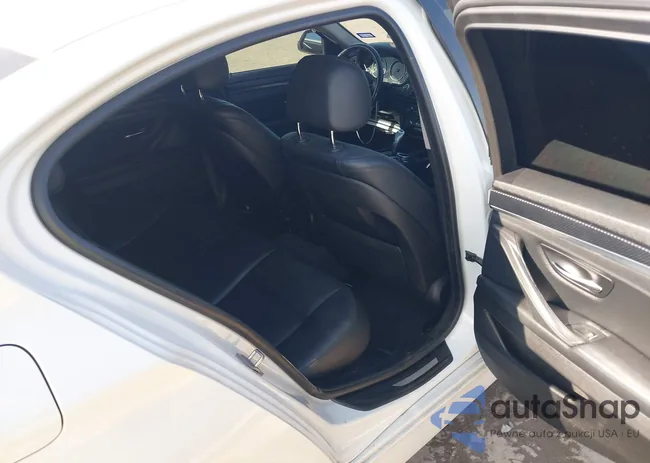 WBA5A5C58ED506261: 43721531