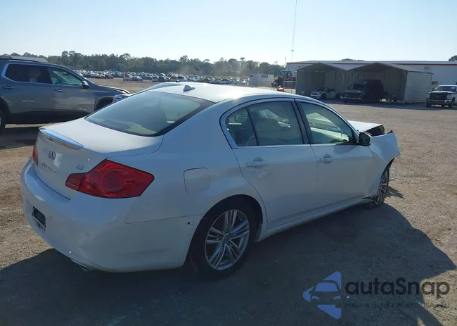 JN1CV6AP2CM624105: 43720680