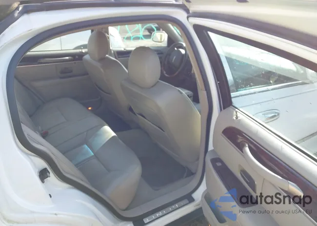 2LNBL8CV7AX615844: 43720681