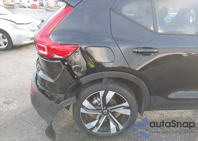 YV4L12UM7R2261482: 43720883