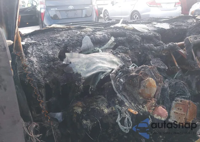 1FADP3L94EL210542: 43720950