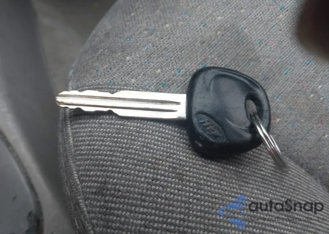 KMHCG45G8YU031907: 43722064