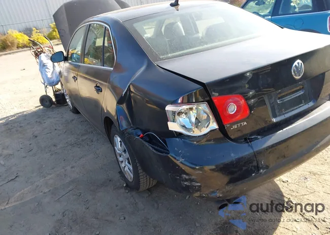 3VWDF71K17M024854: 43722176