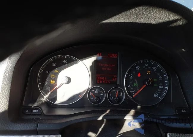 3VWDF71K17M024854: 43722176