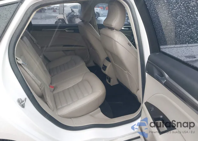 3FA6P0LU9JR133898: 43722259