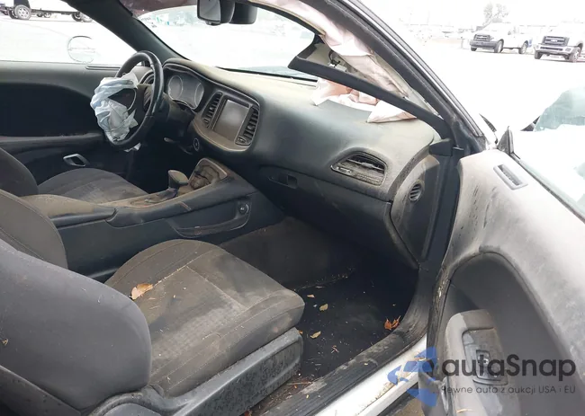 2C3CDZAG6GH336313: 43721686