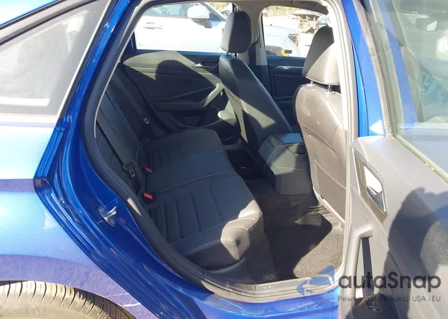 3VW7M7BU2RM035920: 43721798