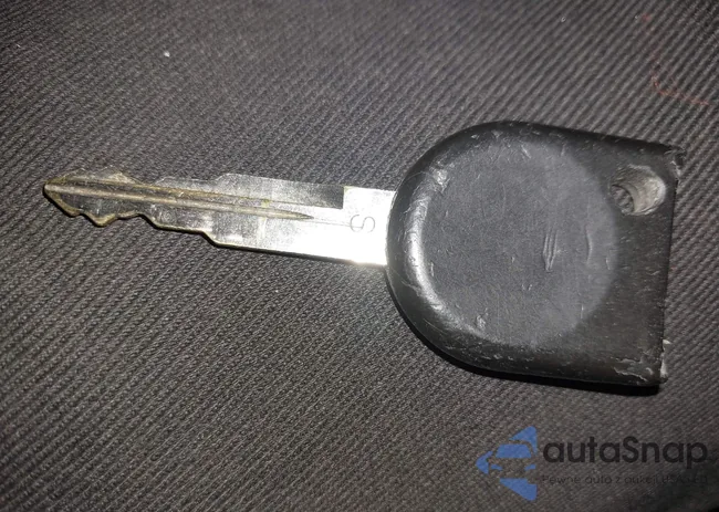 1FMFU155X7LA08930: 43721899