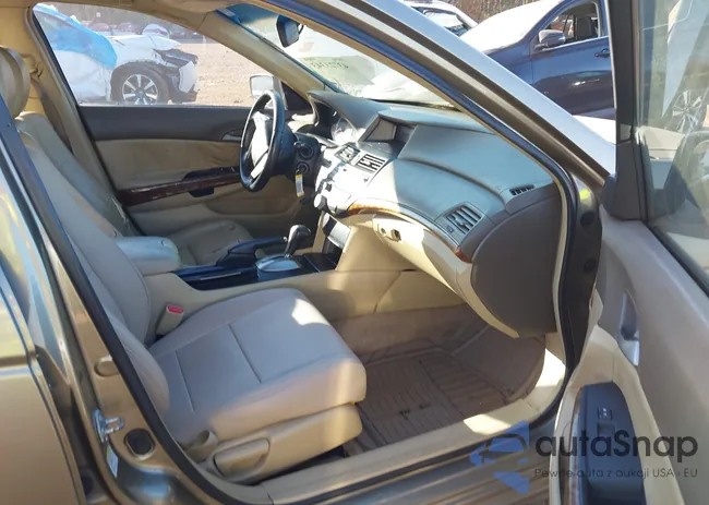 1HGCP26848A112227: 43723343