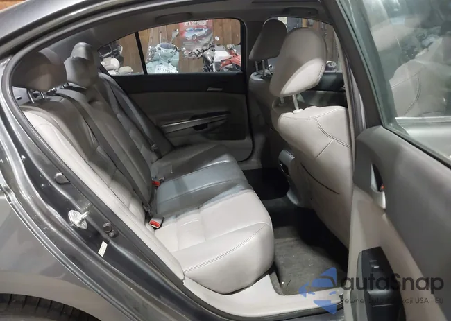 1HGCP2F89AA173563: 43723627