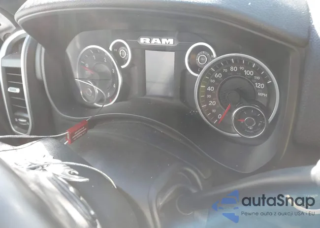 3C6UR5DL2RG176766: 43722710