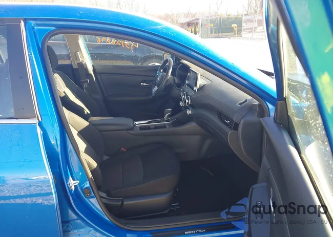 3N1AB8CV6RY306209: 43722896