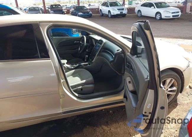 1G11A5SLXFF321774: 43724588