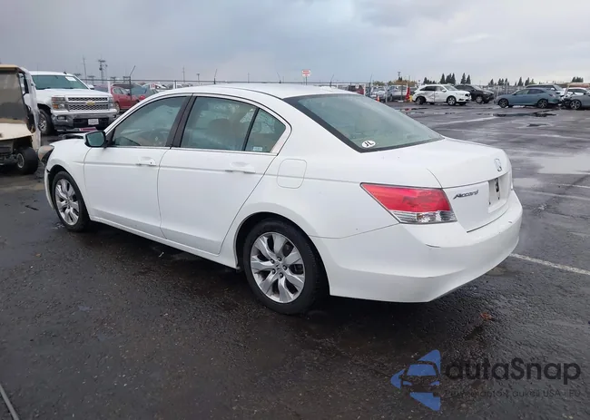 1HGCP2F88AA060638: 43723692