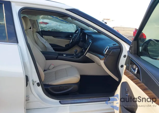 1N4AA6AP9JC396614: 43723712