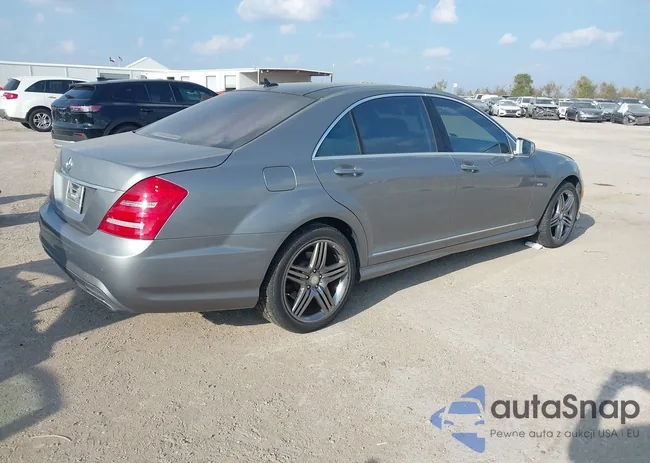 WDDNG7DBXCA468652: 43723718