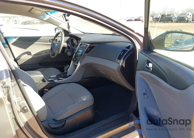 5NPEB4AC4EH884261: 43725187