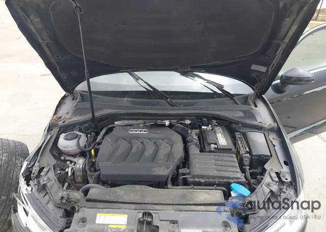 WAUAUGFF8KA078758: 43725543