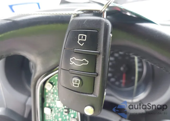 WAUAUGFF8KA078758: 43725543