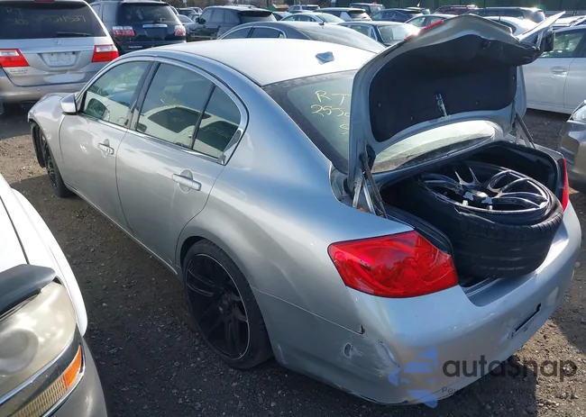 JN1CV6AR9AM453030: 43725634