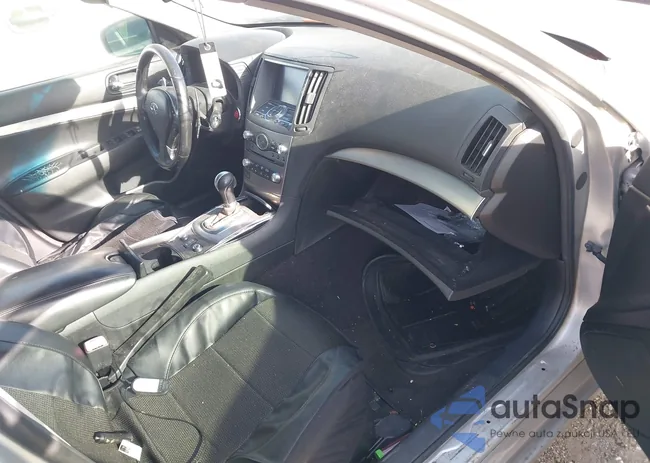 JN1CV6AR9AM453030: 43725634